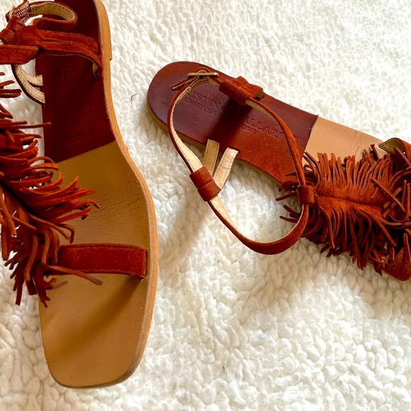 Kristin Cavallari brown leather fringe sandals - Picture 2 of 4